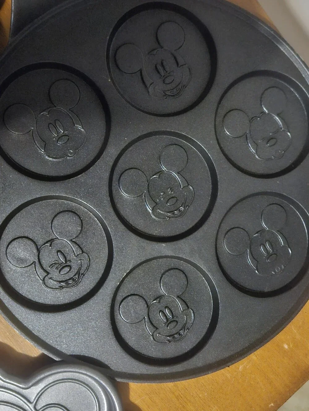 Mickey & Minnie Mouse Nonstick Pancake & Egg Molds - Black